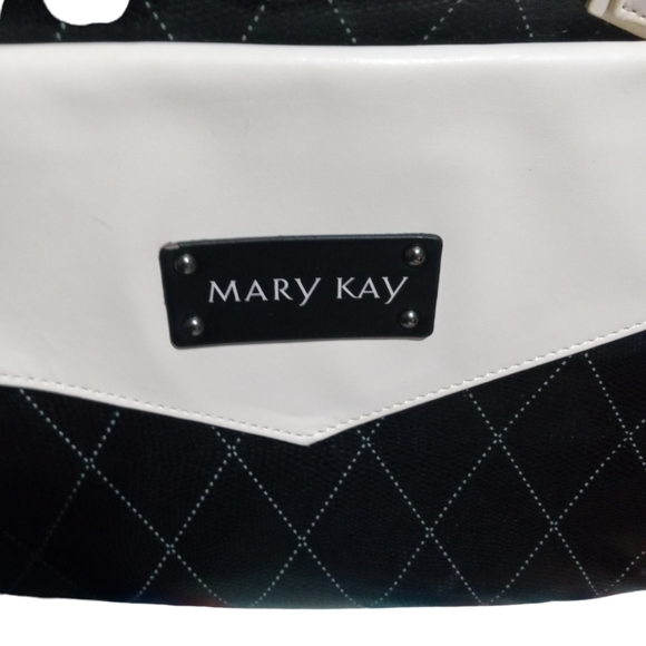 Mary Kay consultant Tote  New very great shape -.NWOT. 14" tall 21 " across X5" - Picture 8 of 12